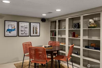 4549 Thackeray Place NE, Seattle, WA 98105 - Photo 27