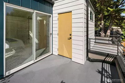 1036 NE 102nd Street #B, Seattle, WA 98125 - Photo 13