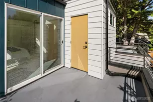 1036 NE 102nd St, Seattle, WA 98125 - Photo 13