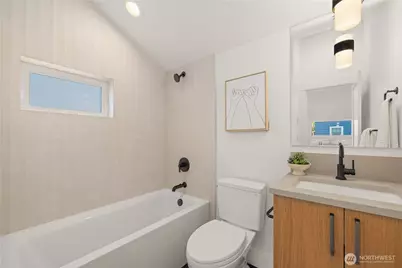 268 Fulton Street, Seattle, WA 98109 - Photo 23
