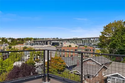 2903 3rd Avenue N, Seattle, WA 98109 - Photo 33