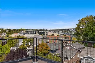 2903 3rd Ave N, Seattle, WA 98109 - Photo 33