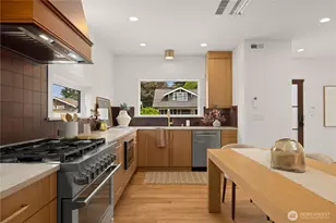 2903 3rd Ave N, Seattle, WA 98109 - Photo 7