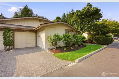 16014 Village Green Dr #D, Mill Creek, WA 98012 - Photo 5
