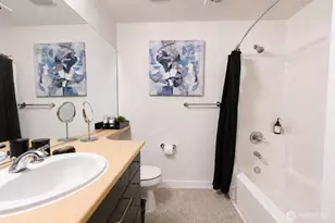 1420 E Pine St, Seattle, WA 98122 - Photo 7