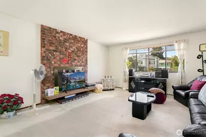 6774 28th Avenue S, Seattle, WA 98108 - Photo 3