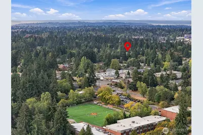 13045 Corliss Avenue N, Seattle, WA 98133 - Photo 15