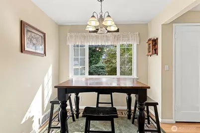 13045 Corliss Avenue N, Seattle, WA 98133 - Photo 21