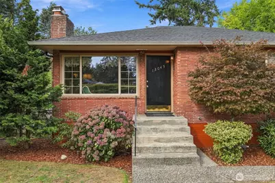 13045 Corliss Avenue N, Seattle, WA 98133 - Photo 3