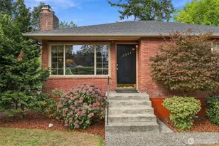 13045 Corliss Ave N, Seattle, WA 98133 - Photo 3