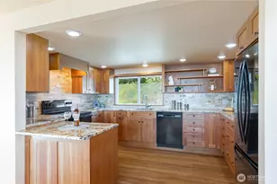 494 Labella Vista Way, Freeland, WA 98249 - Photo 11