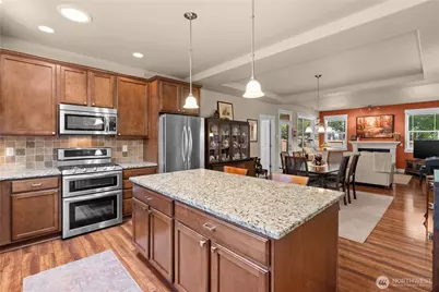 9329 Hebner Avenue SE, Snoqualmie, WA 98065 - Photo 13