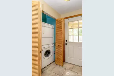 6715 24th Street NE, Tacoma, WA 98422 - Photo 17