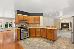 608 100th St S, Tacoma, WA 98444 - Photo 7