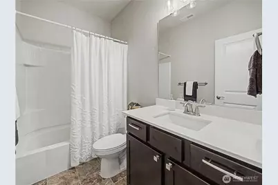 506 Bondgard Avenue E, Enumclaw, WA 98022 - Photo 21