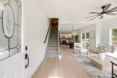 1702 Rainier Avenue, Everett, WA 98201 - Photo 3