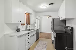 16821 19th Ave SW, Normandy Park, WA 98166 - Photo 7