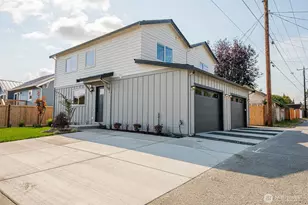 1702 Rainier Ave, Everett, WA 98201 - Photo 1