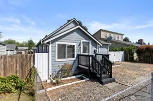 1228 H St, Centralia, WA 98531 - Photo 3
