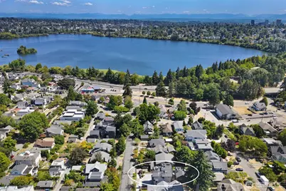 707 N 65th Street, Seattle, WA 98103 - Photo 37