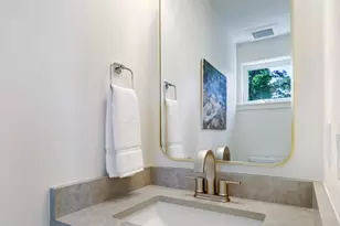 707 N 65th St, Seattle, WA 98103 - Photo 21