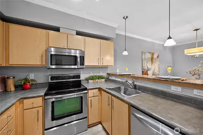 10709 Valley Viewrd #C101, Bothell, WA 98011 - Photo 9