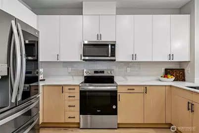 16723 Alderwood Mall Parkway #A7, Lynnwood, WA 98037 - Photo 3