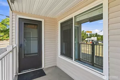 9000 25th Avenue SW #102A, Seattle, WA 98106 - Photo 5