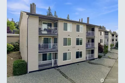 9000 25th Avenue SW #102A, Seattle, WA 98106 - Photo 3
