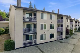 9000 25th Ave SW, Seattle, WA 98106 - Photo 3