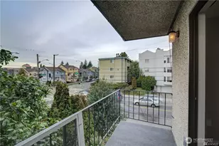707 N 85th St, Seattle, WA 98103 - Photo 13