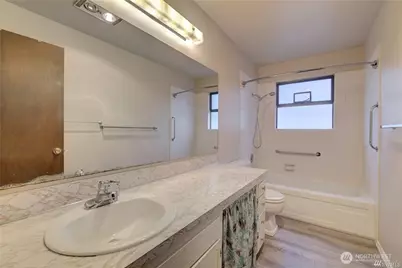 707 N 85th Street #303, Seattle, WA 98103 - Photo 5