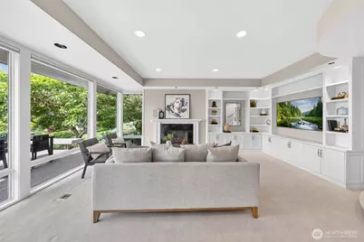 9829 NE 1st Street, Bellevue, WA 98004 - Photo 7