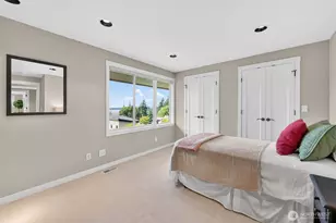 9829 NE 1st St, Bellevue, WA 98004 - Photo 27