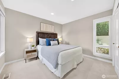 9829 NE 1st Street, Bellevue, WA 98004 - Photo 25