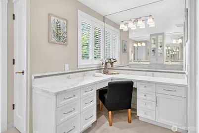 9829 NE 1st Street, Bellevue, WA 98004 - Photo 23