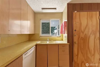 309 NE Ash Street, College Place, WA 99324 - Photo 7