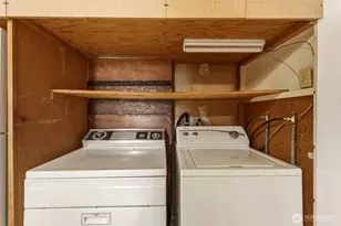 309 NE Ash St, College Place, WA 99324 - Photo 9