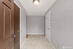 5401 47th Ave E, Tacoma, WA 98443 - Photo 5