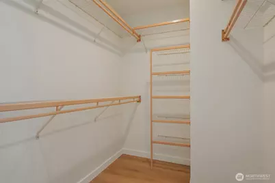 420 Melrose Avenue E #902, Seattle, WA 98102 - Photo 15