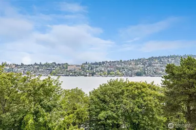 2470 Dexter Avenue N #2A, Seattle, WA 98109 - Photo 1