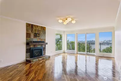 2470 Dexter Avenue N #2A, Seattle, WA 98109 - Photo 5