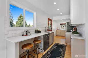 8062 30th Ave NW, Seattle, WA 98117 - Photo 9
