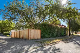 8062 30th Ave NW, Seattle, WA 98117 - Photo 29