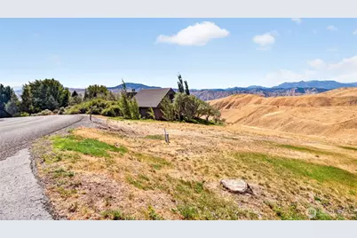 4284 April Drive, Wenatchee, WA 98801 - Photo 9