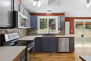 8320 361st St E, Eatonville, WA 98328 - Photo 9