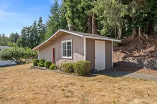1212 Fowler St, Raymond, WA 98577 - Photo 37