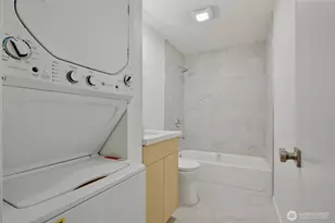 10732 Stone Ave N, Seattle, WA 98133 - Photo 15