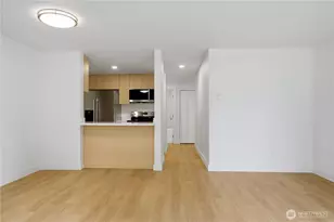 10732 Stone Ave N, Seattle, WA 98133 - Photo 5