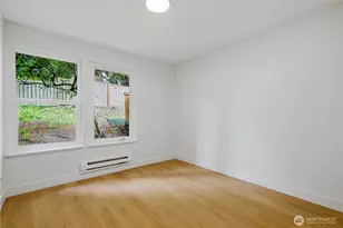 10732 Stone Ave N, Seattle, WA 98133 - Photo 13